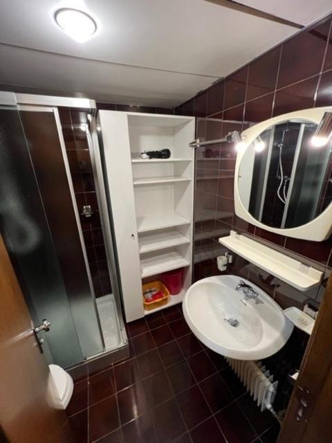 Residenza Albare Aparthotel Marilleva Luaran gambar